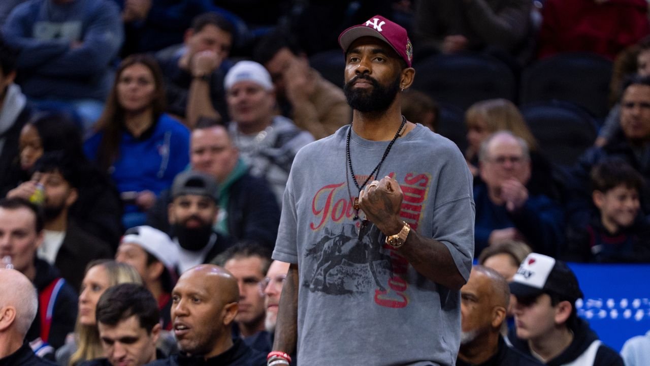 अहवाल: Kyrie Irving एक फाटलेल्या ACL पासून पुनर्प्राप्त हंगामासाठी बाहेर आहे