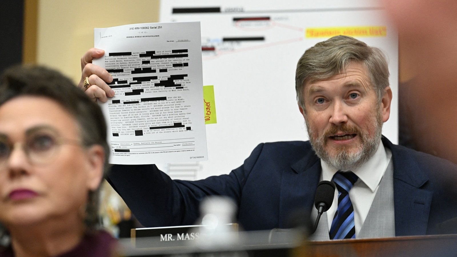 प्रतिनिधी मॅसी म्हणाले की, ॲटर्नी जनरल या नात्याने बोंडी यांच्यावर त्यांचा विश्वास नाही