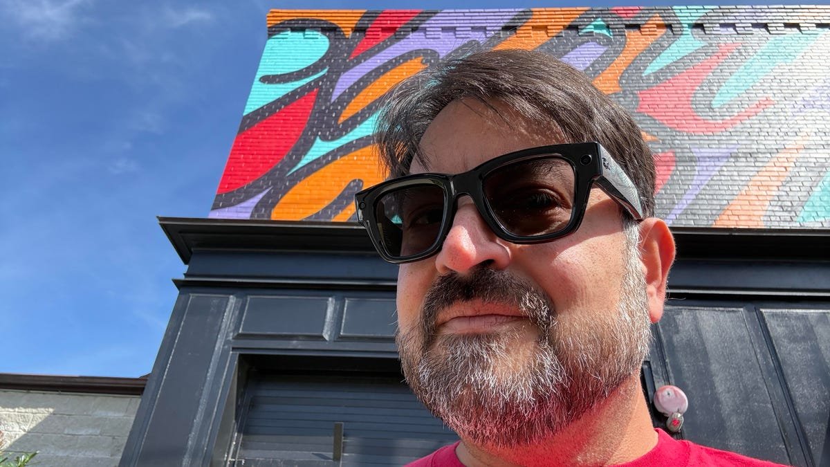 मेटा स्मार्ट ग्लासेसमुळे चेहऱ्याची ओळख लवकरच होऊ शकते. याची मला काळजी वाटते