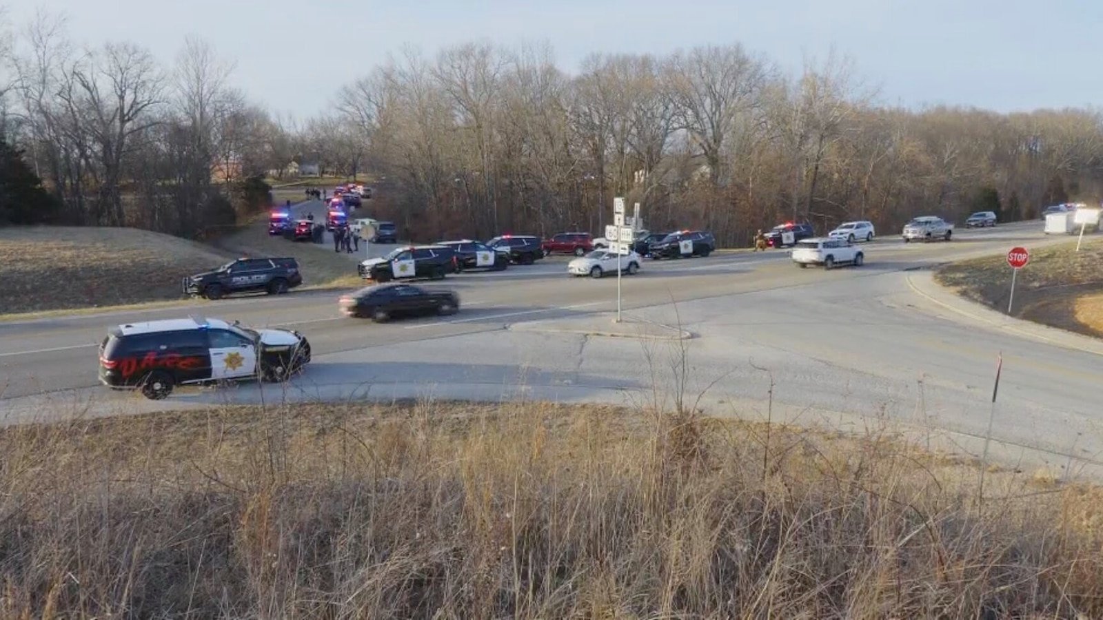 2 मिसूरी डेप्युटींवर गोळीबार झाला, संशयिताने गोळीबार केल्यानंतर 2 जखमी, शेरीफ म्हणतात