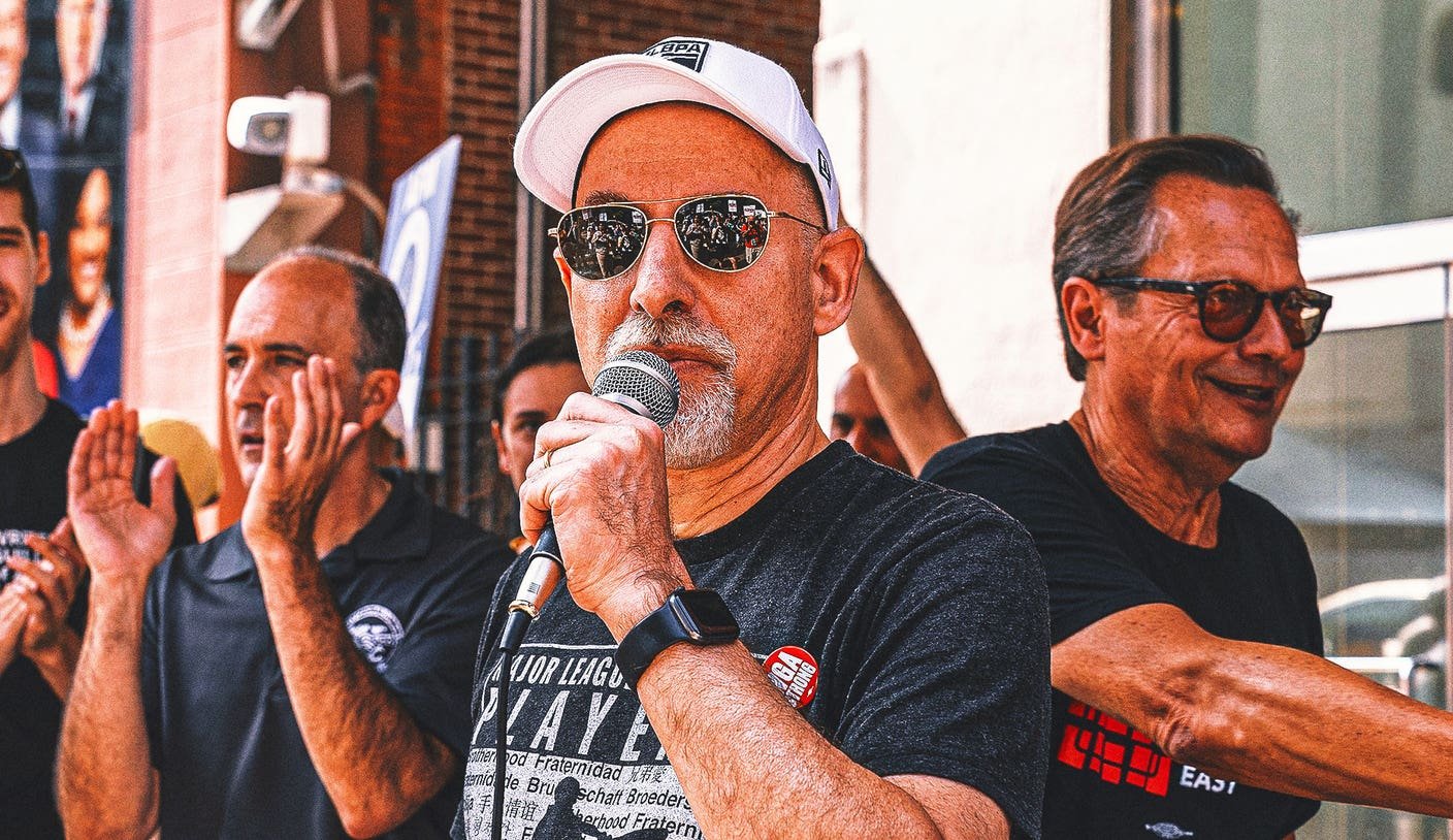 ब्रूस मेयर यांनी एमएलबीपीएचे नवीन कार्यकारी संचालक होण्यासाठी एकमताने मतदान केले आहे