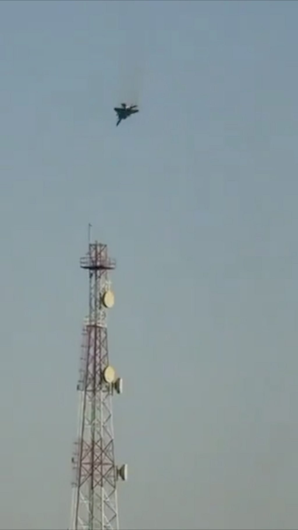 कुवेतमध्ये US F-15 लढाऊ विमान कोसळताना व्हिडिओमध्ये दिसत आहे