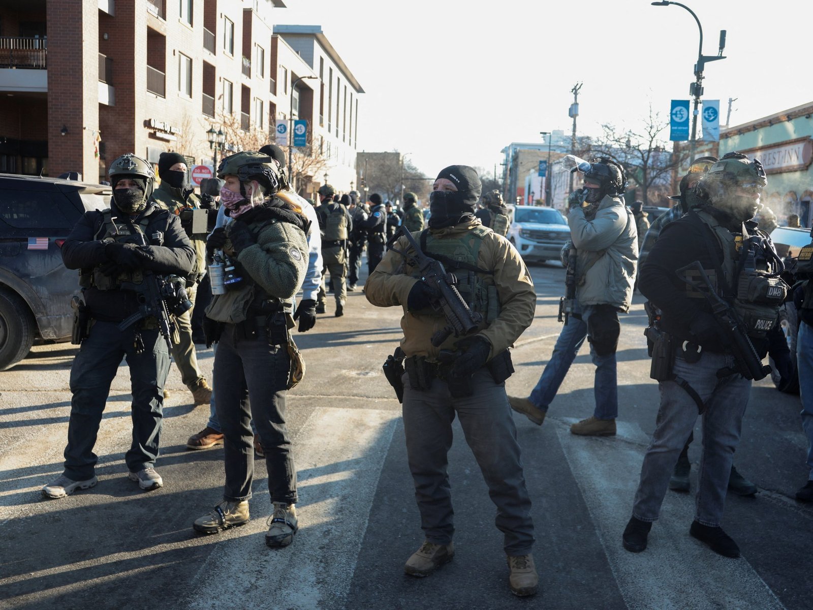 मिनियापोलिस डोनाल्ड ट्रम्प बातम्यांमध्ये अमेरिकेच्या फेडरल एजंटांनी आणखी एका व्यक्तीला गोळ्या घालून ठार मारले आहे