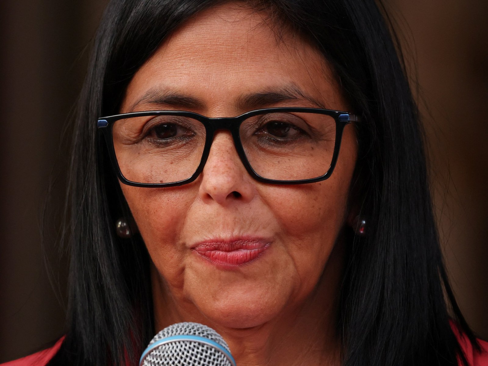 यूएस-व्हेनेझुएला तणावाच्या बातम्या उच्चस्तरीय भेटीनंतर अमेरिकेने व्हेनेझुएला सोन्यासाठी मर्यादित परवाना जारी केला आहे.