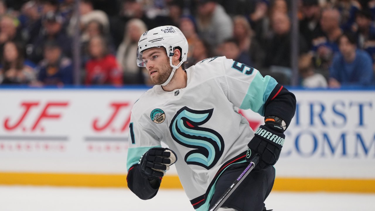 क्रॅकेन शेन राइटला हलविण्यासाठी खुले आहे