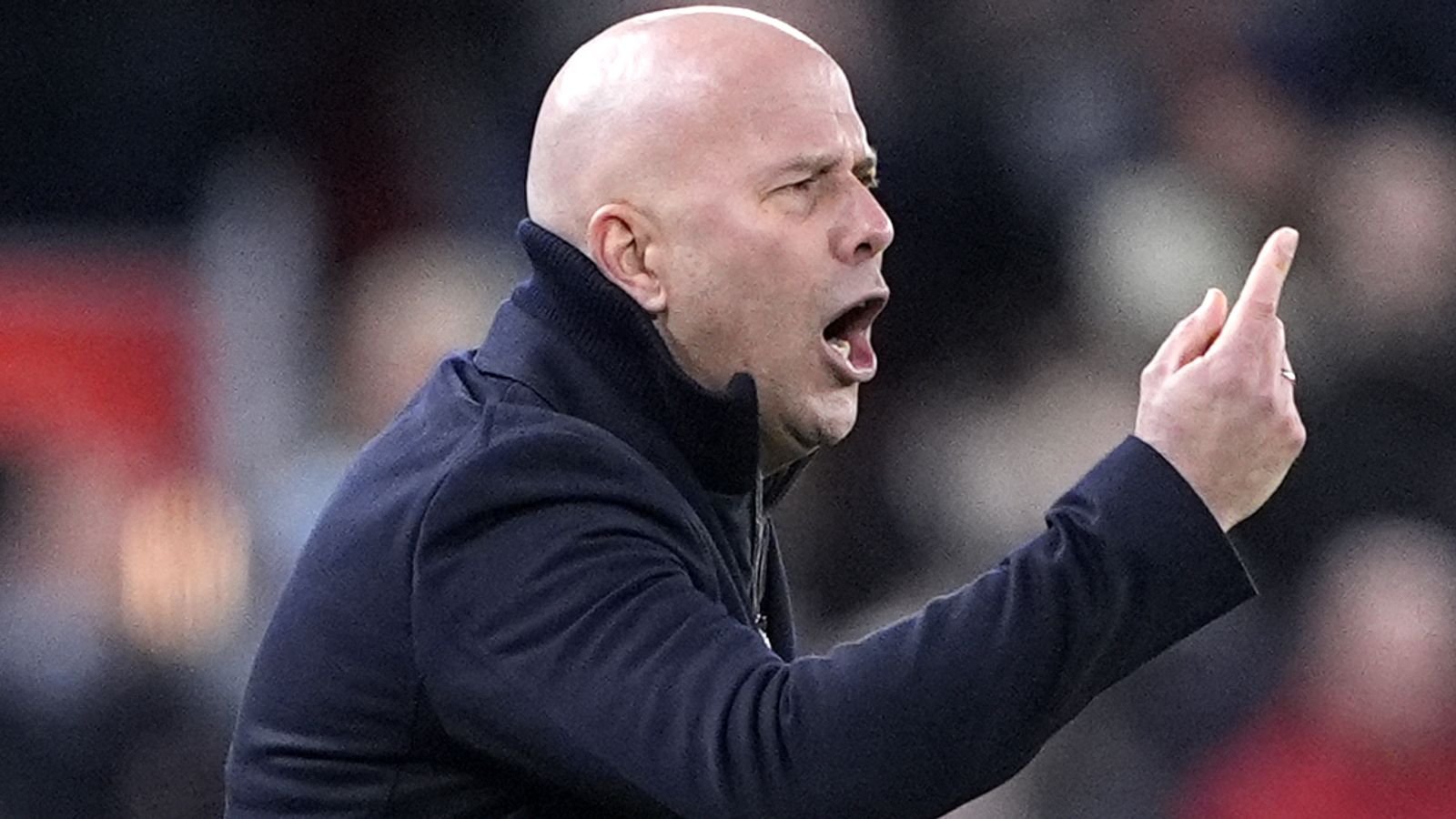 लिव्हरपूल या हंगामात चॅम्पियन्स लीगसाठी पात्र ठरू शकला नाही तर अर्ने स्लॉटची नोकरी धोक्यात येईल, असे जेमी कॅरागर म्हणतात | फुटबॉल बातम्या