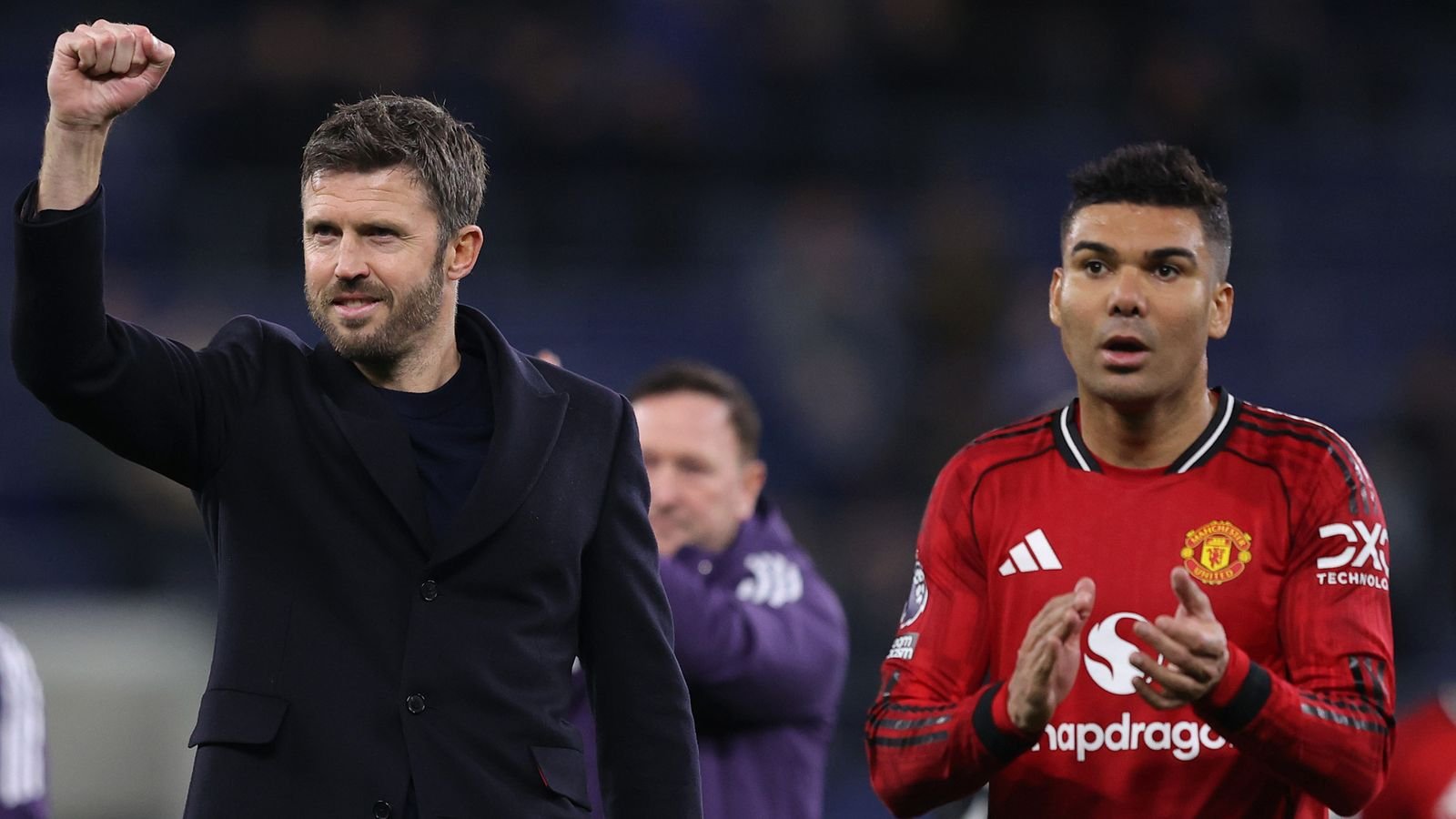 गॅरी नेव्हिल: मँचेस्टर युनायटेड प्रीमियर लीग टेबलमध्ये तिसरे स्थान मिळवू शकेल कारण जेमी कॅरागर म्हणतात की क्लब ‘चॅम्पियन्स लीग फुटबॉलची हमी देतो’ फुटबॉल बातम्या