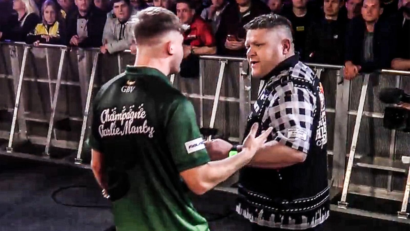 यूके ओपनच्या रोमांचक सामन्यानंतर हुरेल आणि मानबी यांच्यात सामना!