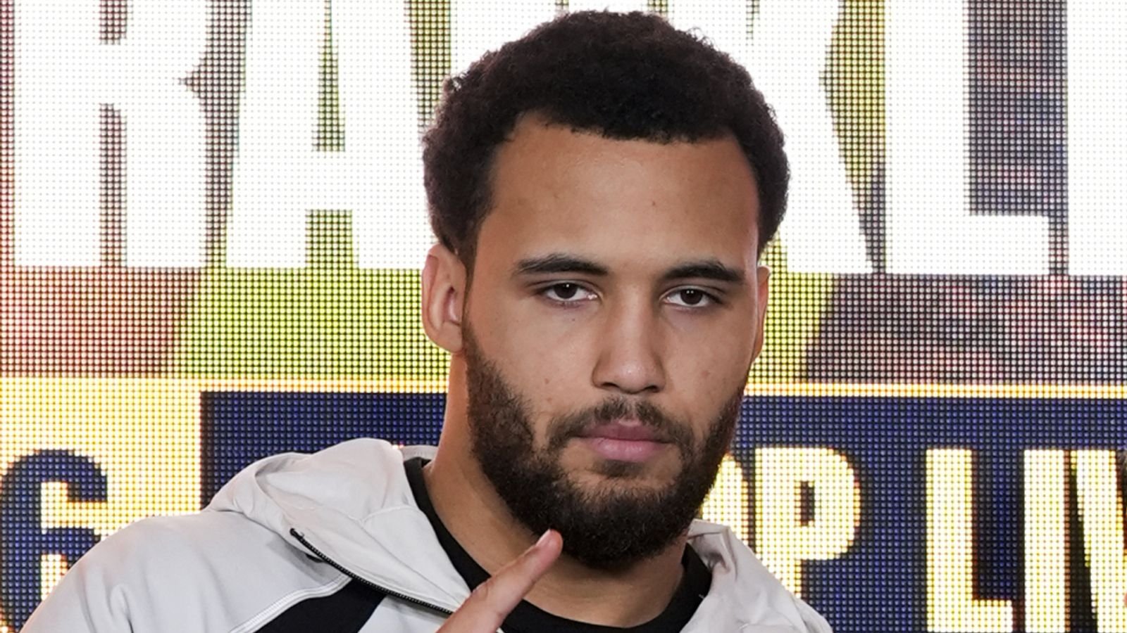 मोझेस इटौमा: मला ऑलेक्झांडर उसिकवर एक शॉट आवडेल, परंतु त्याला 21 वर्षांच्या मुलाशी का लढायचे आहे? | बॉक्सिंग बातम्या