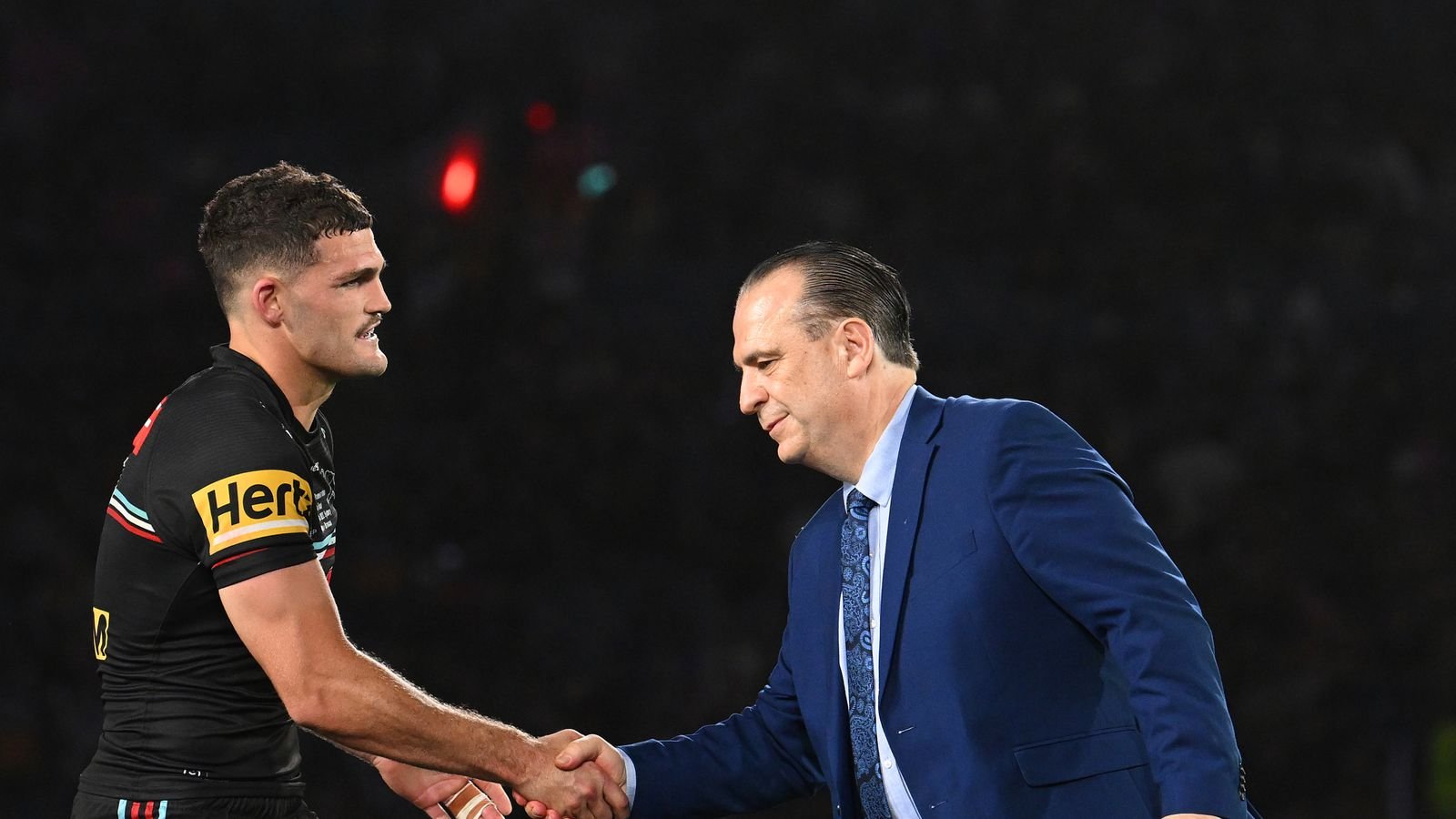 सुपर लीगमध्ये एनआरएलची गुंतवणूक? पीटर व्ही’लँडिस म्हणतात की क्लब्सने नियमन सोडले पाहिजे कारण ते स्व-रुची असलेल्या मॉडेलसह कार्य करत नाही’ | रग्बी लीग बातम्या