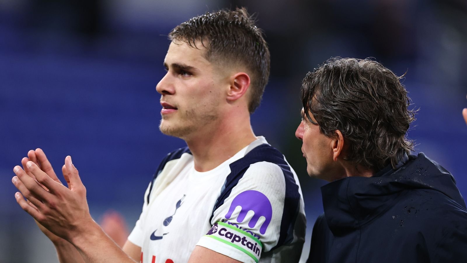 चेल्सीच्या पराभवानंतर टॉटेनहॅम बॉस थॉमस फ्रँक म्हणतात डीजे स्पेन्स आणि मिकी व्हॅन डी वेन ‘माफ करा’ | फुटबॉल बातम्या