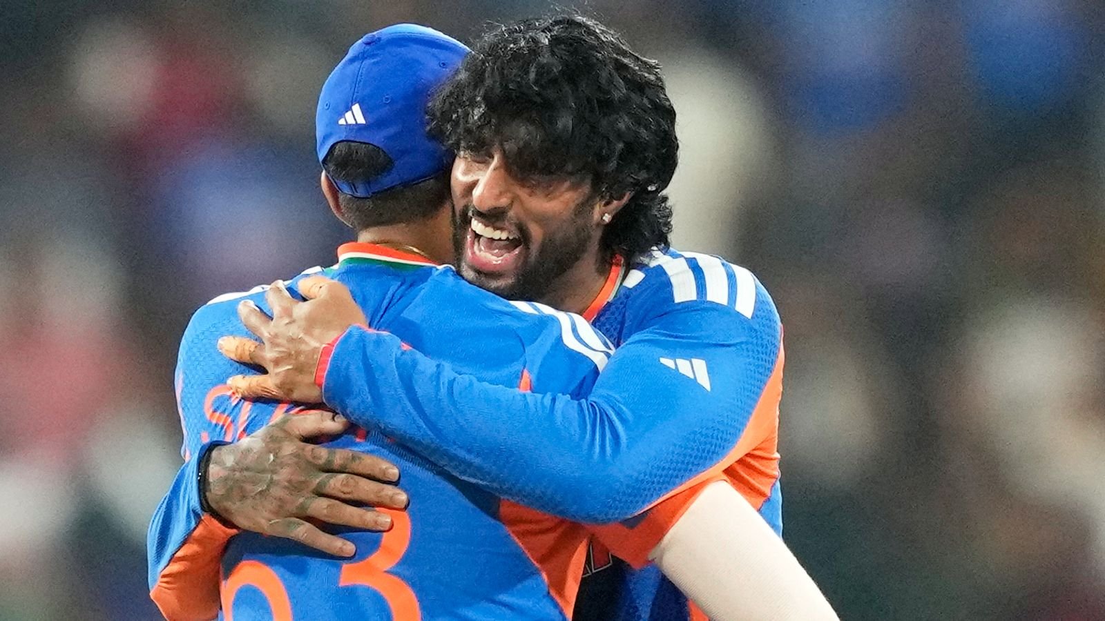 T20 विश्वचषक: कोलंबोमध्ये 176 धावांचा पाठलाग करताना सलमान आगरचा संघ कोसळला कारण भारताने पुन्हा एकदा पाकिस्तानला हरवून सुपर 8 स्थान मिळवले. क्रिकेट बातम्या