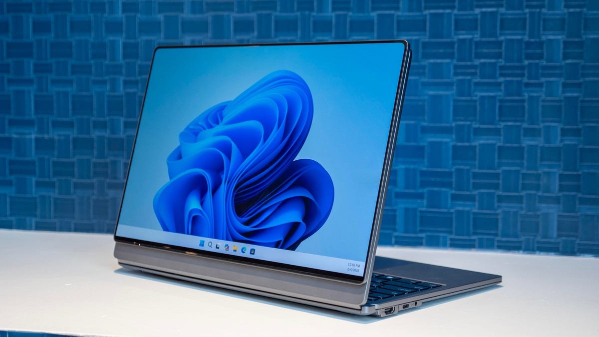 ड्युअल व्हिजन: लेनोवोने MWC 2026 मध्ये डिटेचेबल ड्युअल-स्क्रीन थिंकपॅड संकल्पना दाखवली