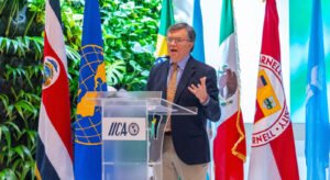 कॅरिबियन आणि लॅटिन अमेरिकन कृषी संशोधन तज्ञांनी मॅन्युएल ओटेरोच्या IICA चे प्रमुख म्हणून कार्यकाळावर विचार केला