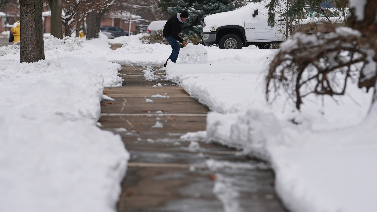 केंटकी ते मेन पर्यंत बर्फ आणि बर्फासाठी 50 दशलक्षाहून अधिक चेतावणी