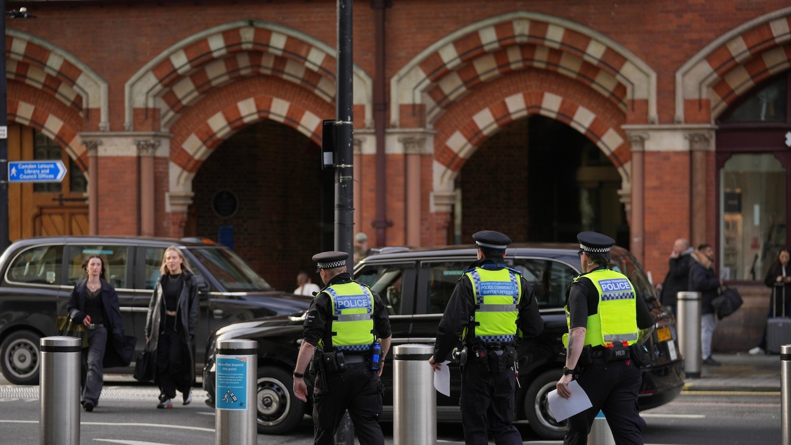 राष्ट्रीय तपास एका पोलिस दलाखाली आणण्यासाठी ‘ब्रिटिश एफबीआय’ तयार करण्याची यूकेची योजना आहे