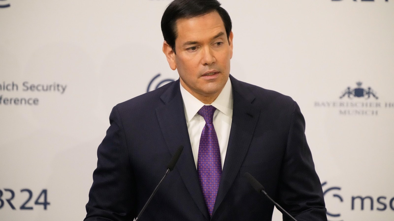 रुबिओने वाढत्या फाटाफुटी असूनही ट्रान्स-अटलांटिक संबंध कायम ठेवण्याची इच्छा व्यक्त केली