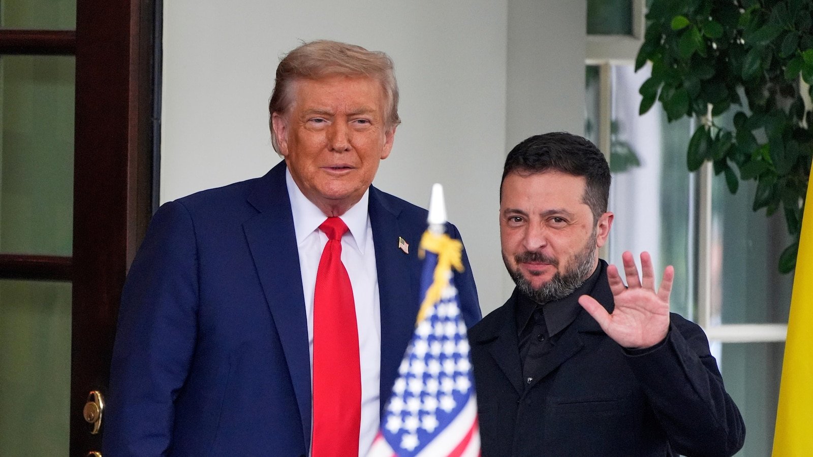 युक्रेनमधील रशियाचे युद्ध संपवण्याच्या अमेरिकेच्या योजनांवर चर्चा करण्यासाठी राजदूत जगभर प्रवास करतात