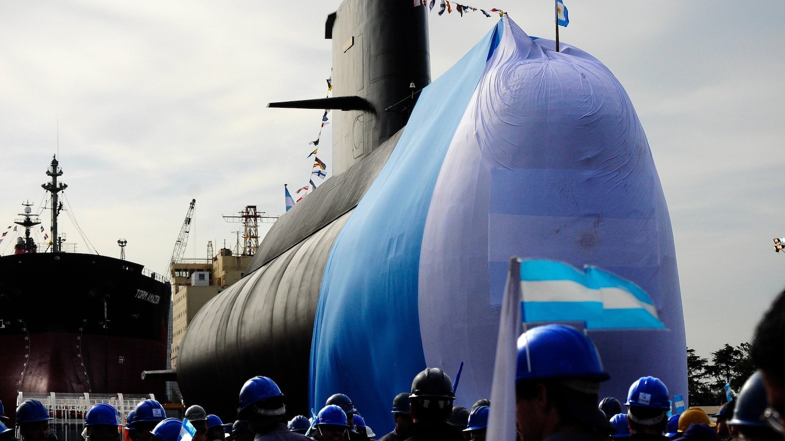 4 माजी अर्जेंटिन नौसेना अधिकारी 2017 च्या पाणबुडीच्या बुडण्याच्या खटल्यासाठी उभे आहेत ज्यात 44 क्रू सदस्यांचा मृत्यू झाला