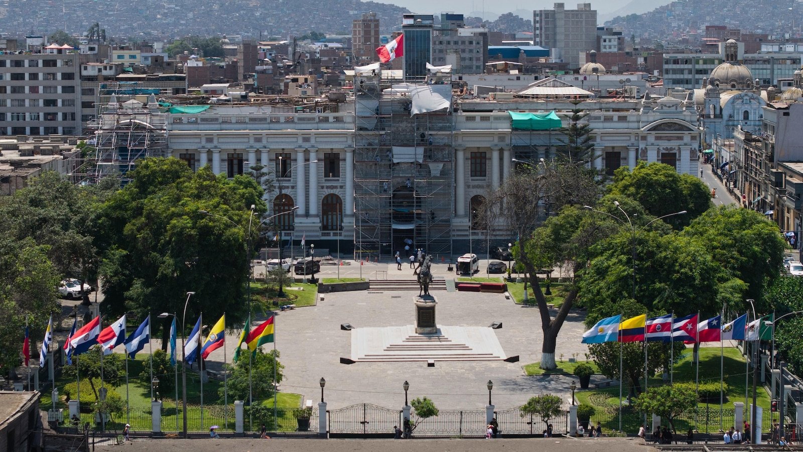 पेरूची काँग्रेस अंतरिम अध्यक्ष जेरी यांना हटवण्याच्या प्रस्तावावर चर्चा करेल