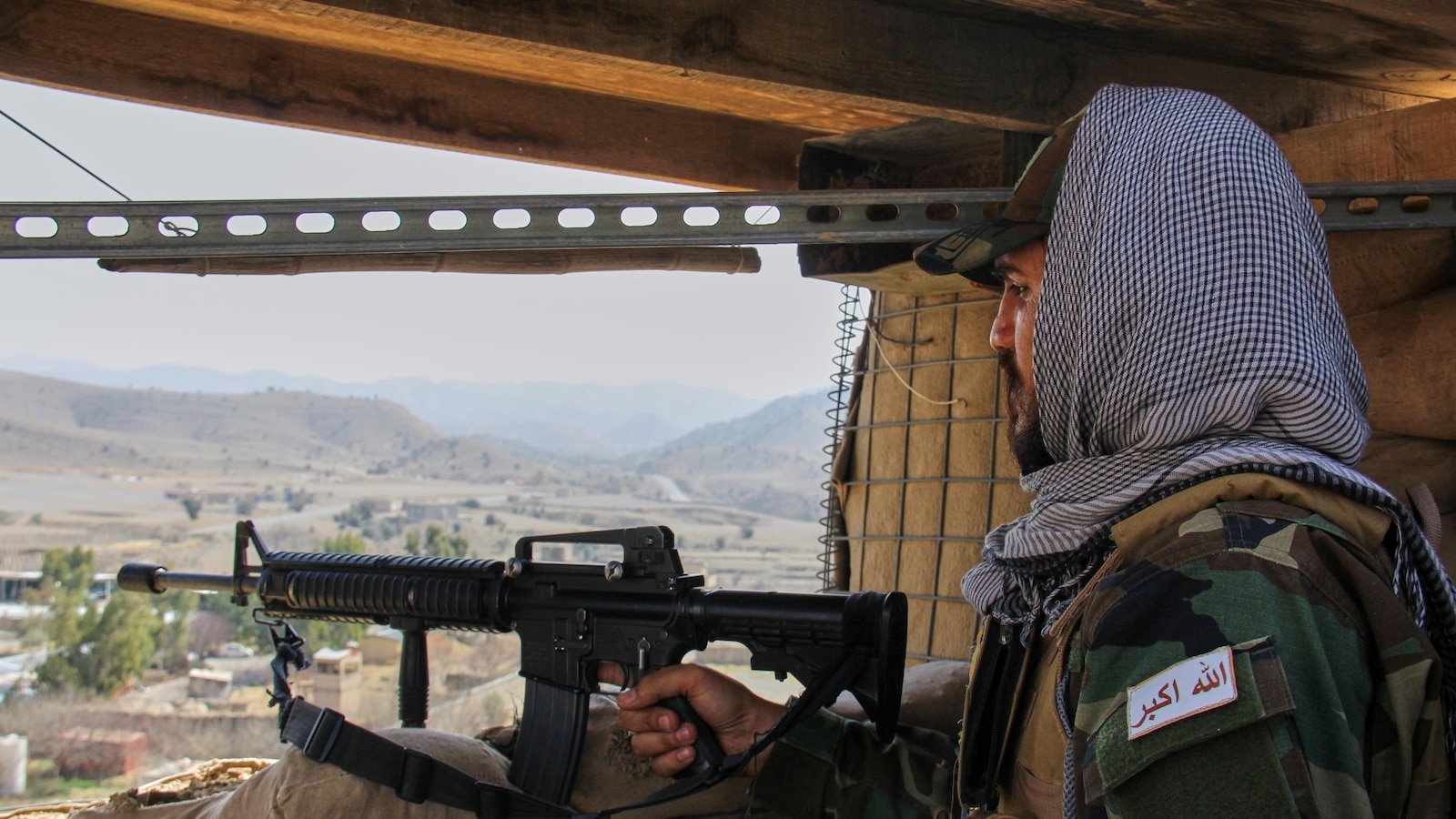 अफगाणिस्तान आणि पाकिस्तान यांच्यातील ताज्या लढाईबद्दल काय जाणून घ्यावे