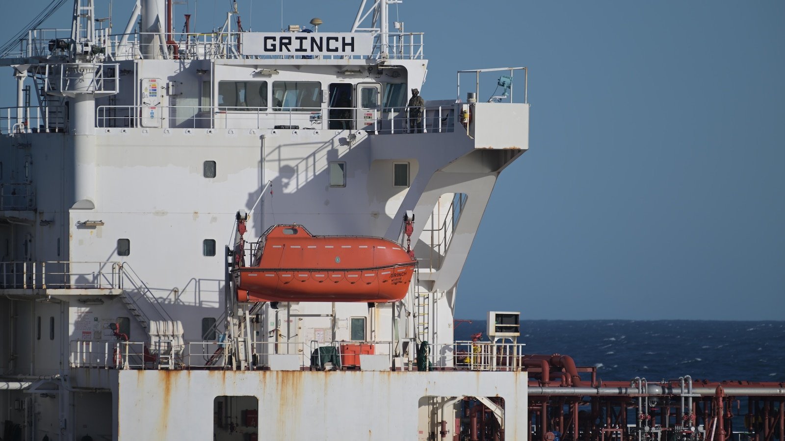 फ्रान्सने भूमध्य समुद्रात संशयित रशियन ‘शॅडो फ्लीट’ टँकरच्या कॅप्टनला अटक केली